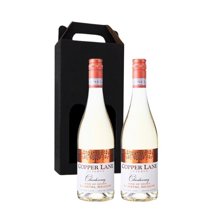 Gaveæske med to flasker Copper Lane Chardonnay hvidvin perfekt som firmagave eller vingave.