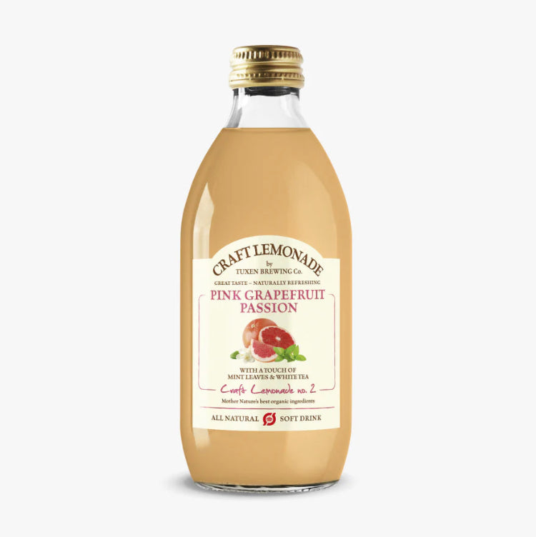 Flaske med Craft Lemonade Pink Grapefruit Passion med hvid te og mynte.