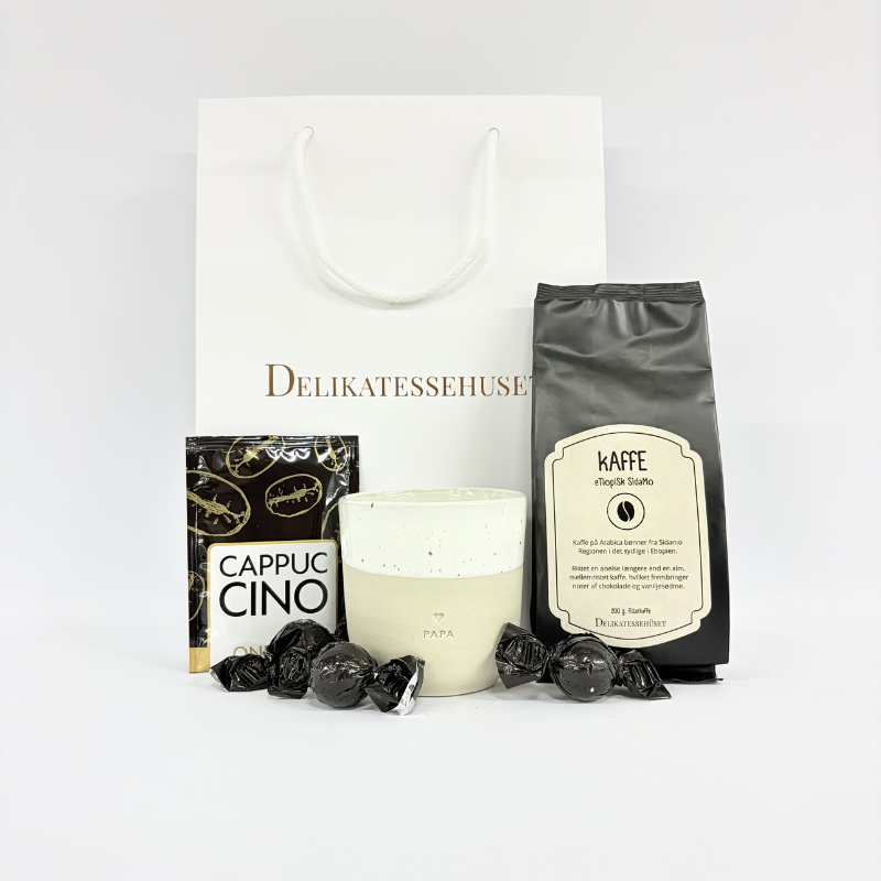 Gave til far med kaffekrus og kaffe
