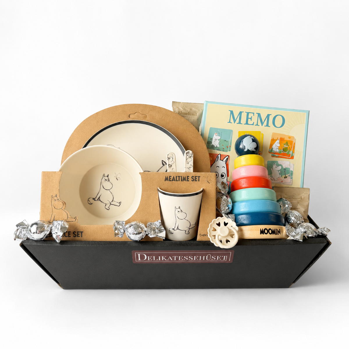 Gavekurv fyldt med mumi produkter til baby. Perfekt til babyshower eller barselsgaven.