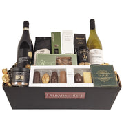 Eksklusiv gavekurv med rødvin, hvidvin, Summerbird chokolade og gourmet delikatesser fra Delikatessehuset.