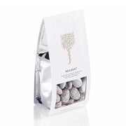 Hvid pose med Summerbird nougat mandler overtrukket med nougat og flormelis.
