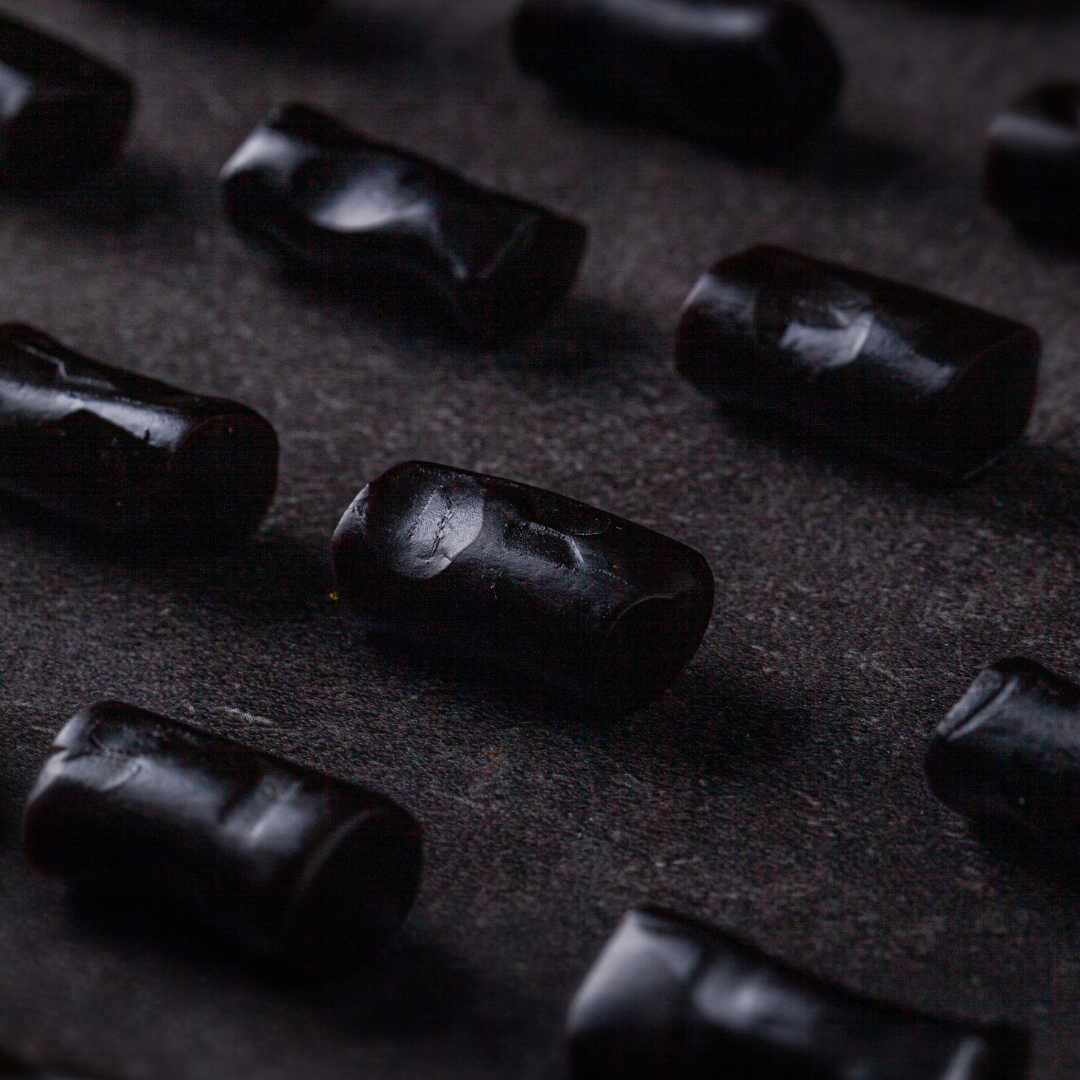 Salty Liquorice er et udsøgt stykke saltlakrids med salmiak - og den er den absolutte favorit i Skandinavien.